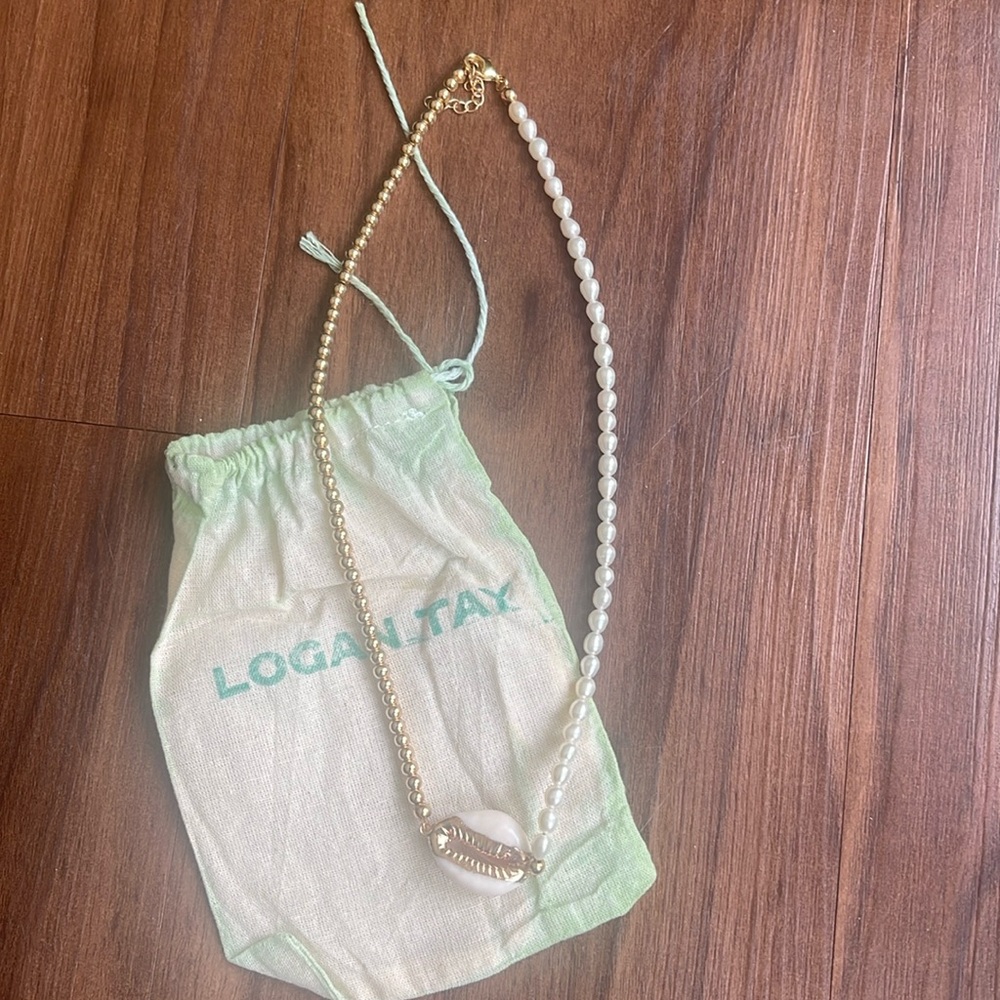 Logan Tay Bondi Pearl Necklace